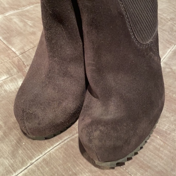 Pedro GARCIA Suede Booties size 7..5 - Picture 2 of 9
